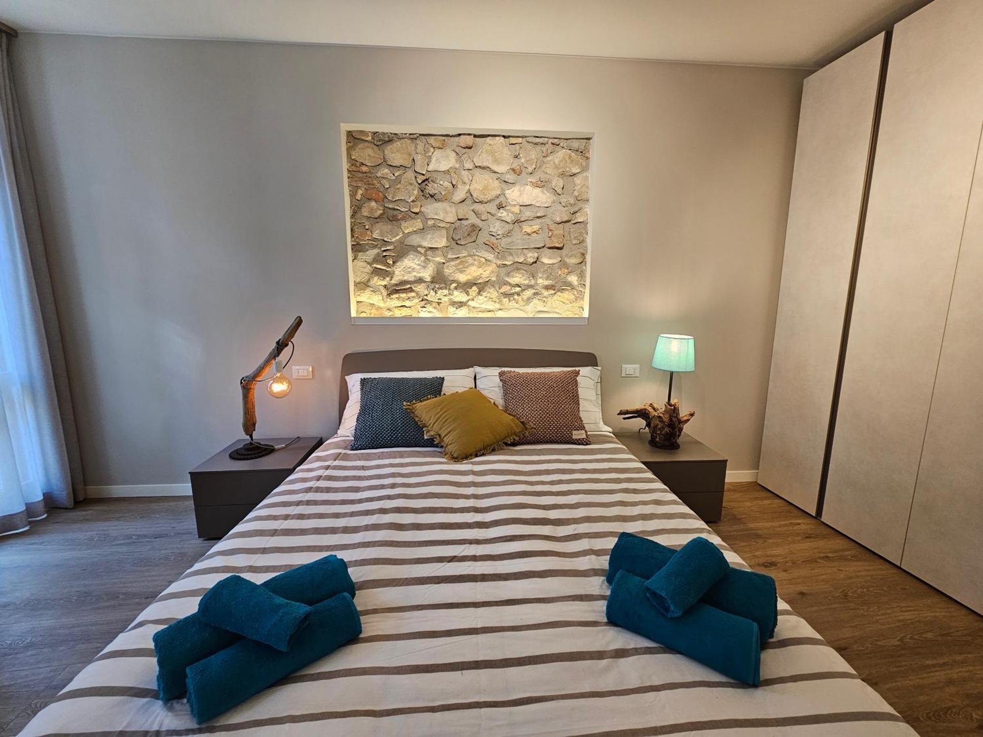 La Piazzuola Salo' Apartment ภายนอก รูปภาพ
