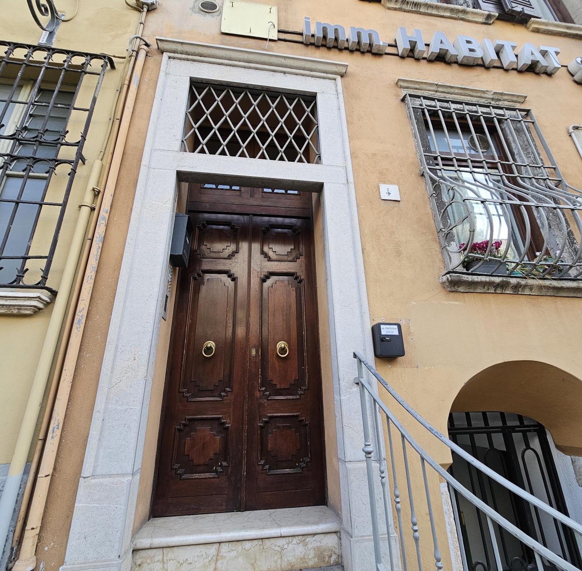 La Piazzuola Salo' Apartment ภายนอก รูปภาพ