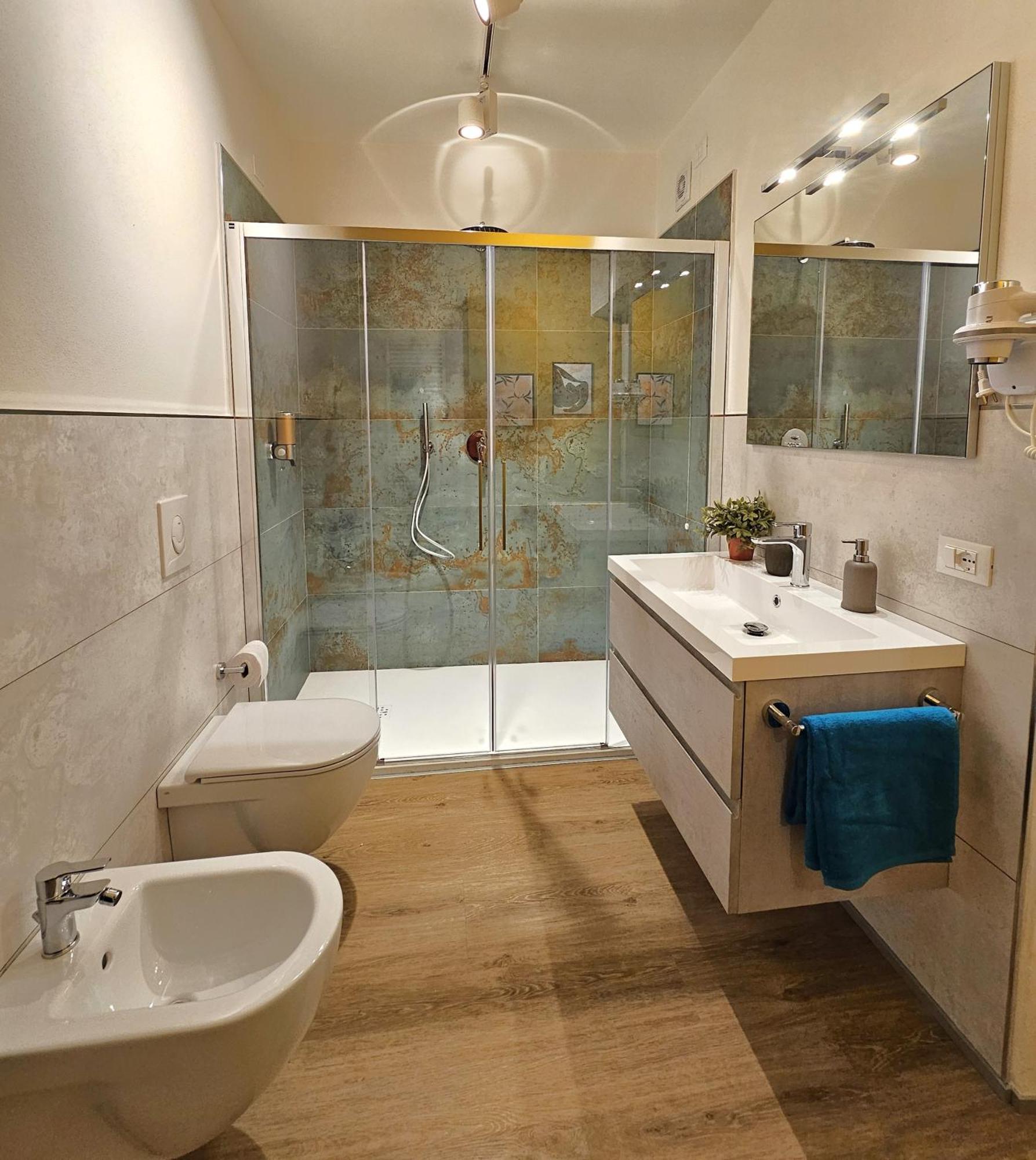 La Piazzuola Salo' Apartment ภายนอก รูปภาพ